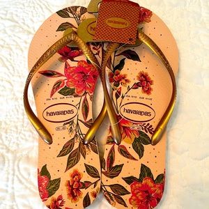 Havaianas flips. Brand new with tags. Rose gold and floral.